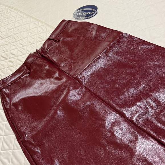 Elegant Burgundy Faux Leather Skirt - Picture 6 of 12